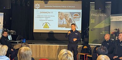POLICJANCI ROZMAWIALI Z SENIORAMI O ICH BEZPIECZEŃSTWIE