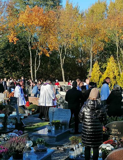 Święto Wszystkich Świętych – dzień chwały i pamięci-13124