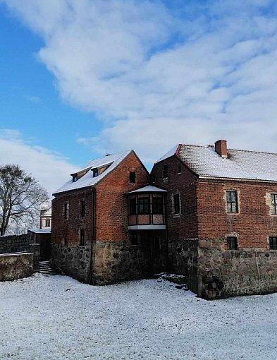 Sztum. Osiem lat po przejęciu. Sztumski zamek przyciąga coraz więcej turystów-13723