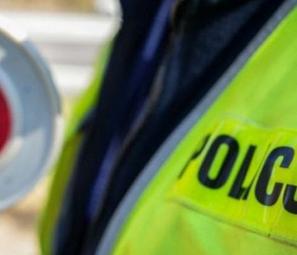 BYŁ POSZUKIWANY I MIAŁ COFNIĘTE UPRAWNIENIA, ZOSTAŁ ZATRZYMANY DO KONTROLI DROGOWE-13106