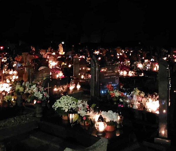 2 listopada – Zaduszki. Dzień pamięci o tych, którzy odeszli-13127