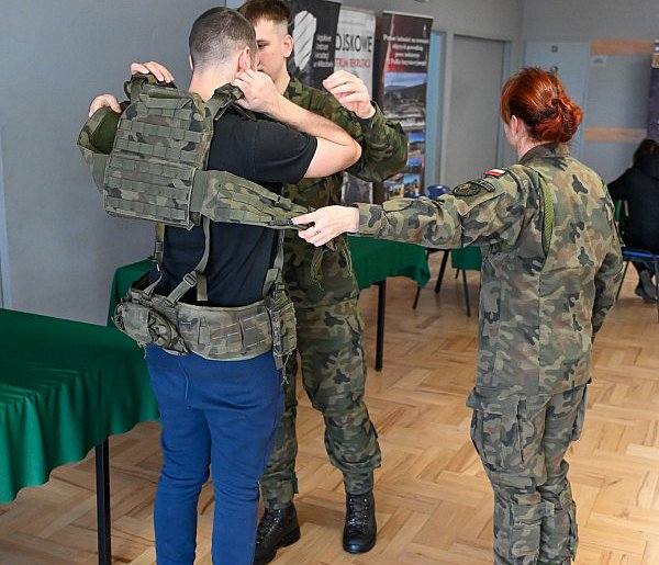 Wojsko wzywa Polaków na komisje. Chodzi głównie o te roczniki-13798