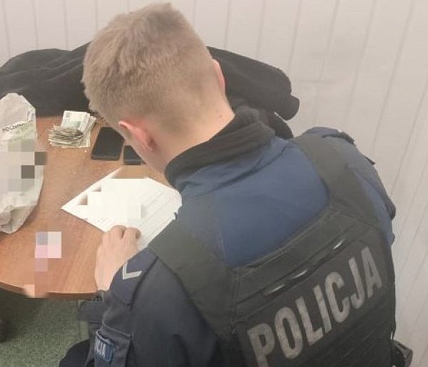 Sztum. Policjanci zatrzymali 24-latka z narkotykami