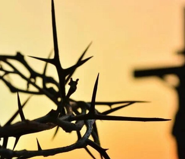 Wielki Piątek W Kościele katolickim dzień żałoby, ciszy upamiętniający mękę