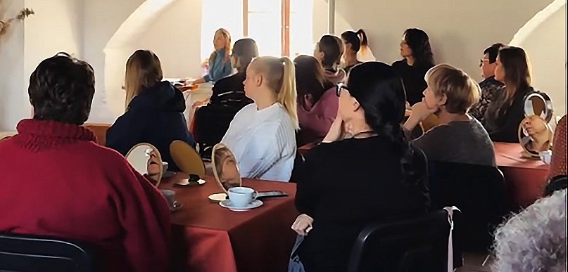 Historia i kobiece kolory. Wielki sukces warsztatów na zamku w Sztumie