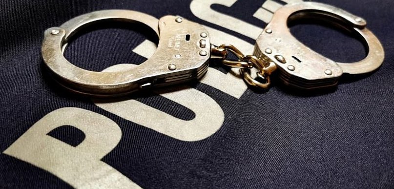 DWIE OSOBY ZATRZYMANE Z NARKOTYKAMI PRZEZ SZTUMSKICH POLICJANTÓW