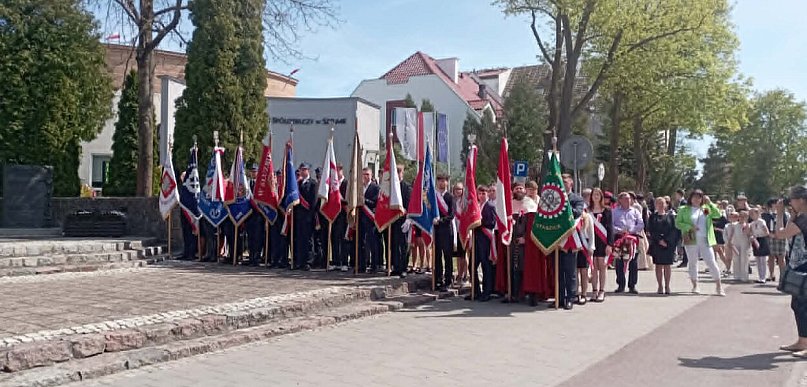 Sztum. Uroczyste obchody 235. rocznicy uchwalenia Konstytucji 3 Maja