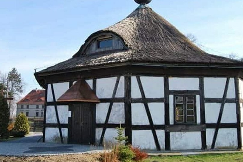 Zabytkowa kaplica w Cieszymowie czeka na remont