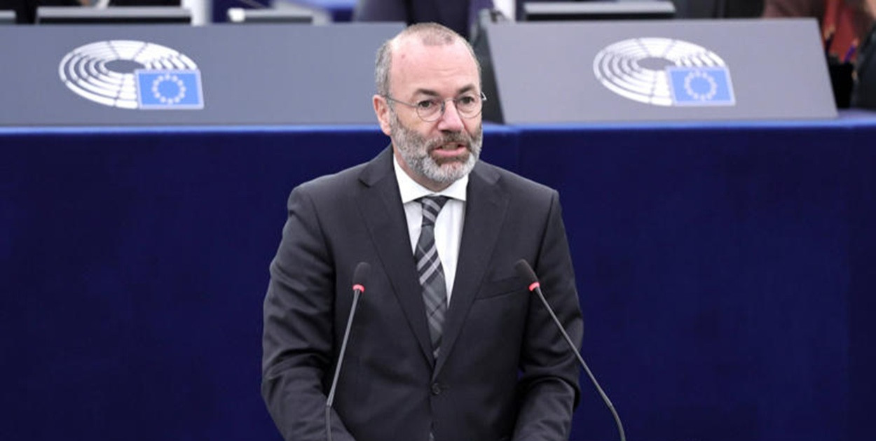 Lewicowo-liberalne elity coraz otwarciej o „państwie Europa”