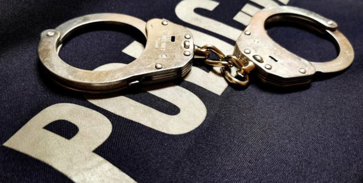 DWIE OSOBY ZATRZYMANE Z NARKOTYKAMI PRZEZ SZTUMSKICH POLICJANTÓW