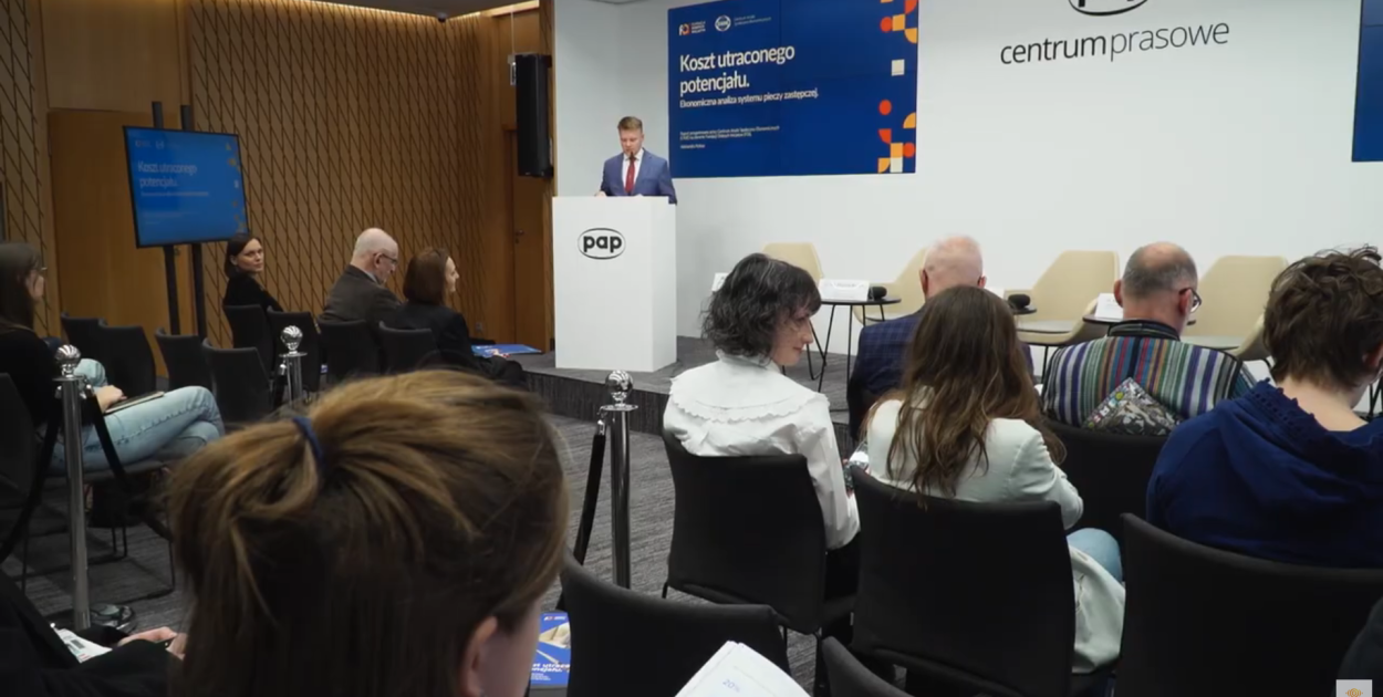 Brak wsparcia dla młodych opuszczających pieczę zastępczą